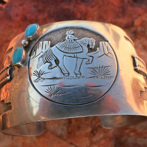 Ancient Tree Sap Chunky Vintage Native American Navajo Sterling Silver Bracelet Ancient Tree Sap Chunky Vintage Native American Navajo Sterling Silver Bracelet