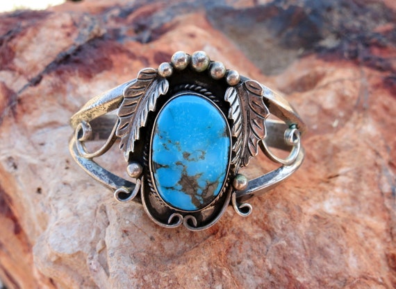 SUPERIOR MODERNISTIC HIGH GRADE #8 TURQUOISE SILVER BRACELET SUPERIOR MODERNISTIC HIGH GRADE #8 TURQUOISE SILVER BRACELET