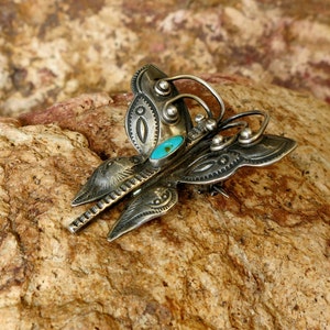 EXCELLENT VINTAGE BUTTERFLY Brooch, Turquoise Cabochon, circa 1940 image 3