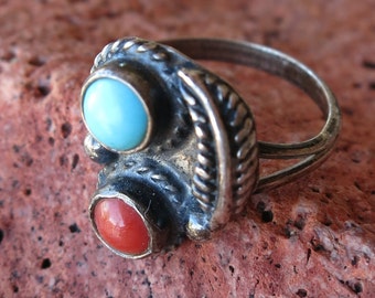 Old Turquoise & Coral Ring, Navajo, Handmade, Vintage, Size 5 1/2, Sterling Silver