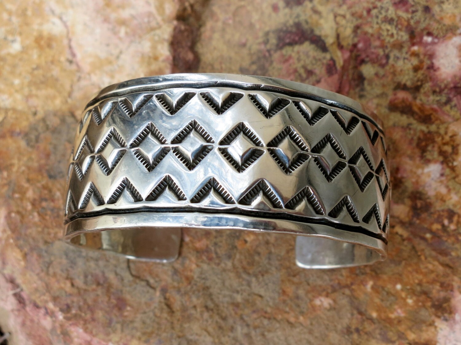 Douglas Etsitty - Etsy