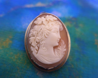 Vintage Muschel Cameo Silber Vergoldet Metall Brosche Pin - Geschnitzte Muschel Cameo Brosche