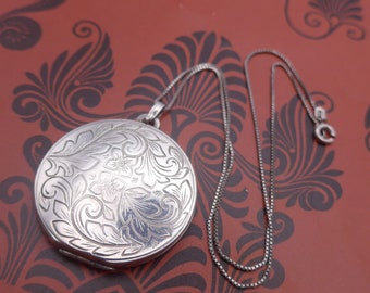 Vintage Silver Round Locket & Chain - Floral Patterned Hallmarked London Silver Locket