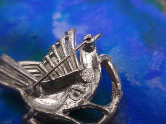ヴィンテージペーストストーンバードブローチ - イギリス製 - Etsy 日本