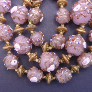 Collier Vintage Années 1950/60 - 25 Perles Ovales En Verre Rose Et Jaune - Occasion