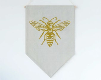 Queen Bee Cross Stitch PDF Pattern, DIY Cross Stitch, wall hanging