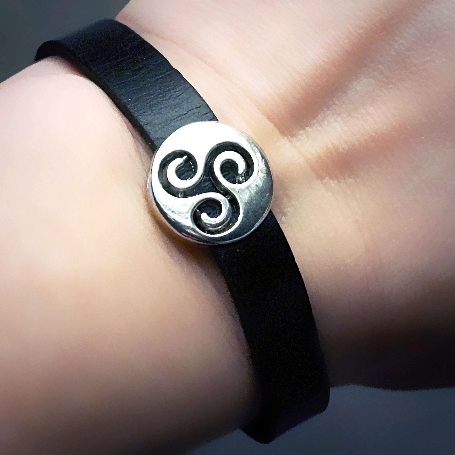 Mens leather bracelet Steampunk BDSM jewelry symbol triskele triskelion cuf...