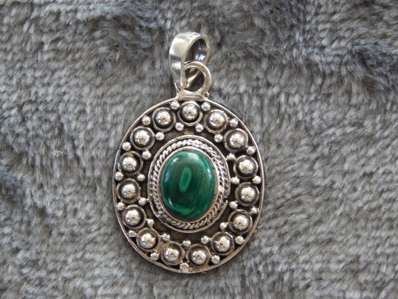 Handcrafted Silver & Green Agate Pendant - image 2
