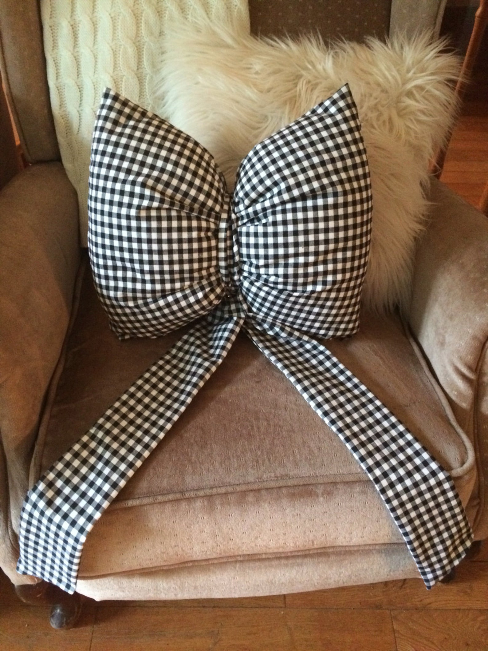 CUSTOM BOW PILLOWS Etsy