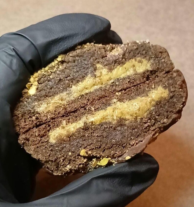 Stuffed Ketogenic Cookies