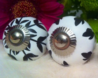 THREE  (3) Tulip Garden Knobs - Shabby Chic Floral Drawer Pulls - Black & White European Decor Hardware Included Dresser Knobs From Germany