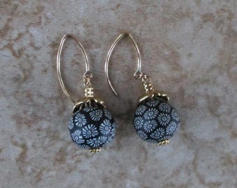 Black Dangling V-Wire Earrings | Polymer Clay
