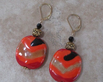 Pendientes Kazuri naranjas / Pendientes con cierre de palanca rellenos de oro de 14 k / Pendientes con estampado africano