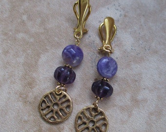Pendientes Purple Clip-On / Charoite and Amethyst Stone / 24k Gold-Plate-Plate Clips