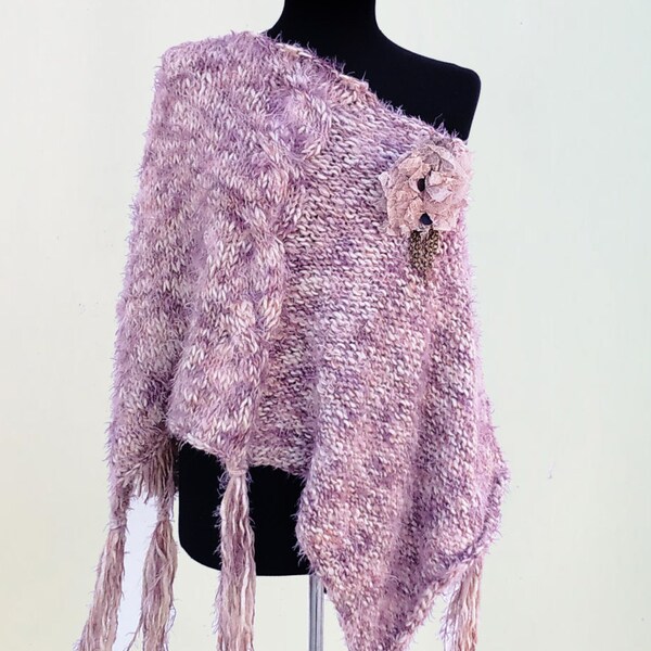 Rosa Poncho gemütliche Frau Poncho Boho Poncho mit Fringe Gypsy Boho Bekleidung aus Gewirken Capelet Poncho Winter Zubehör Womens Zubehör