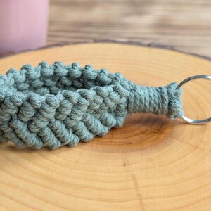 Macrame keychain loop image 16