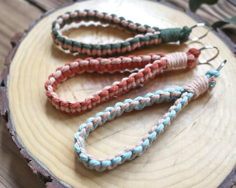 Macrame key ring loop
