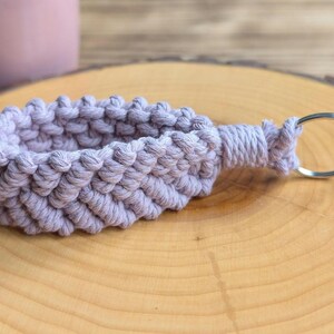 Macrame keychain loop image 18