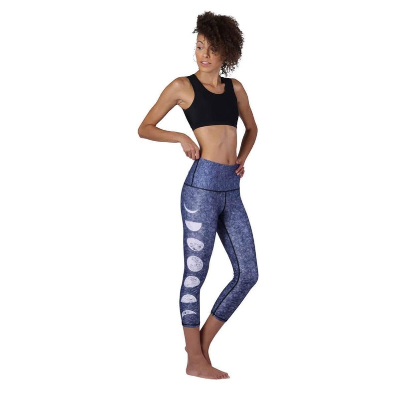 High Waisted Yoga Leggings Printed Yoga Tights Womens Eco-Friendly Leggings Made from post consumer plastic water bottles