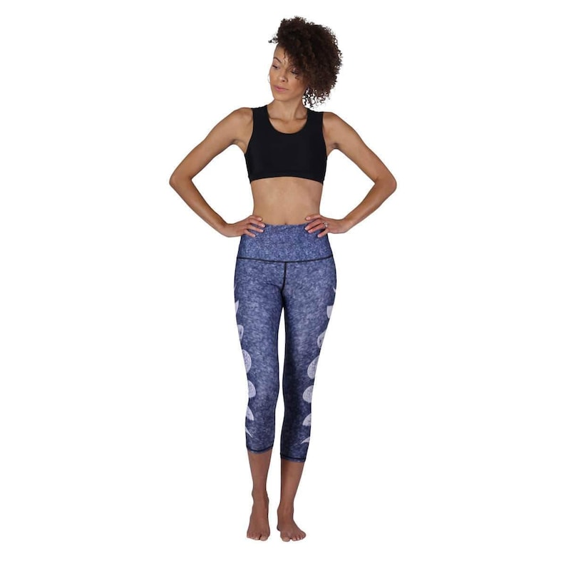 High Waisted Yoga Leggings Printed Yoga Tights Womens Eco-Friendly Leggings Made from post consumer plastic water bottles