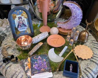 Mystical Moon Gift Box: Amethyst Crystal, Sage, Tarot, & Ritual Decor