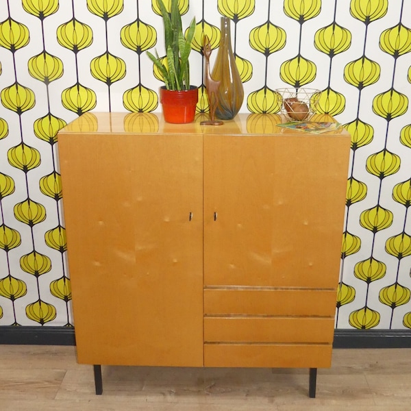 stabiler 60er Jahre Wäscheschrank Schleiflack Kommode auf Stahlrohr Beinen mit Schubladen retro mid century vintage