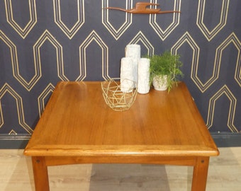 1960s TEAK wooden coffee table 75x75 H47 Danish design simple and beautiful imha furniture coffee table side table