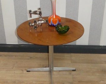 Fritz Hansen 60s Danish Design Arne Jacobsen table d'appoint en filigrane TECK Mod 1066 Ø58cm H46 milieu du siècle Danemark rétro du milieu du siècle