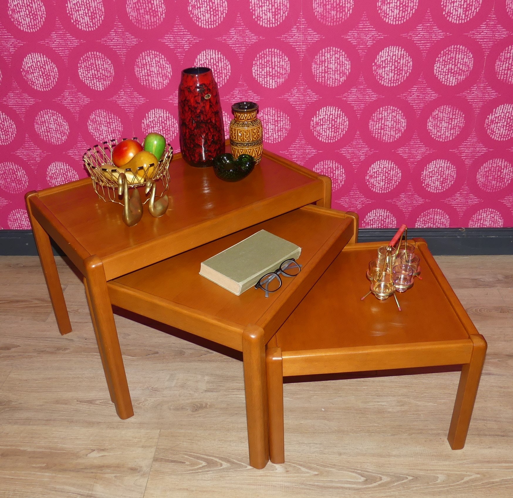 nesting tables
