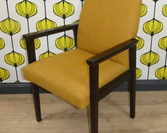 Chaise rembourrée fauteuil des années 60 meuble d'assise hopsack jaune/marron foncé 1 sur 2 années 60 rétro vintage du milieu du siècle