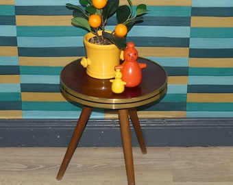 Soporte para flores Resopal con aspecto de madera de los años 60, mesa alta redonda para plantas, mesa auxiliar de 30 cm de alto, estilo retro rockabilly vintage.