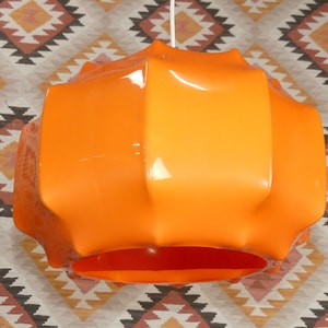 cute 70s hanging lamp ceiling lamp plastic white/red mid century retro vintage space age