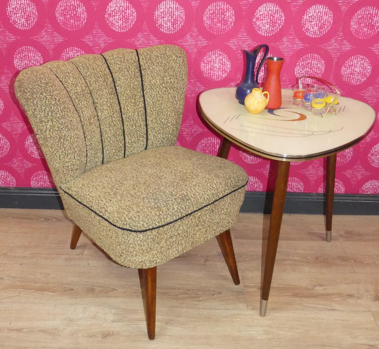 Zierlicher 50er Jahre Sessel Cocktailsessel Clubsessel pastellgelb retro 1 v. 6 mid century retro vintage chair