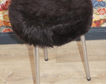 70s fine stool woven fur black fluff cover Ostalgie retro vintage GDR VEB aluminum frame