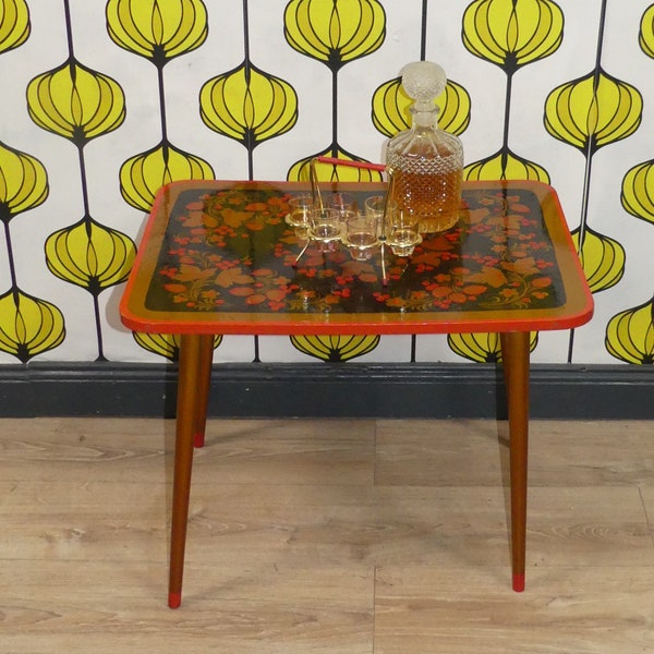 Table d'appoint des années 50 laquée colorée peinture russe Hochloma table basse table basse rétro vintage table de rein table de fumage années 60