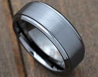 8mm Brushed Center Gunmetal Dark Grey Tungsten Carbide Wedding Ring Comfort Fit Minimalist Mens Engagement Band Promise Anniversary Gift