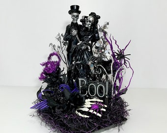 Skeleton Couple Wedding Halloween Centerpiece, Party Decoration Scary Table Arrangement, Spooky Large Halloween Decoration, Handmade, New