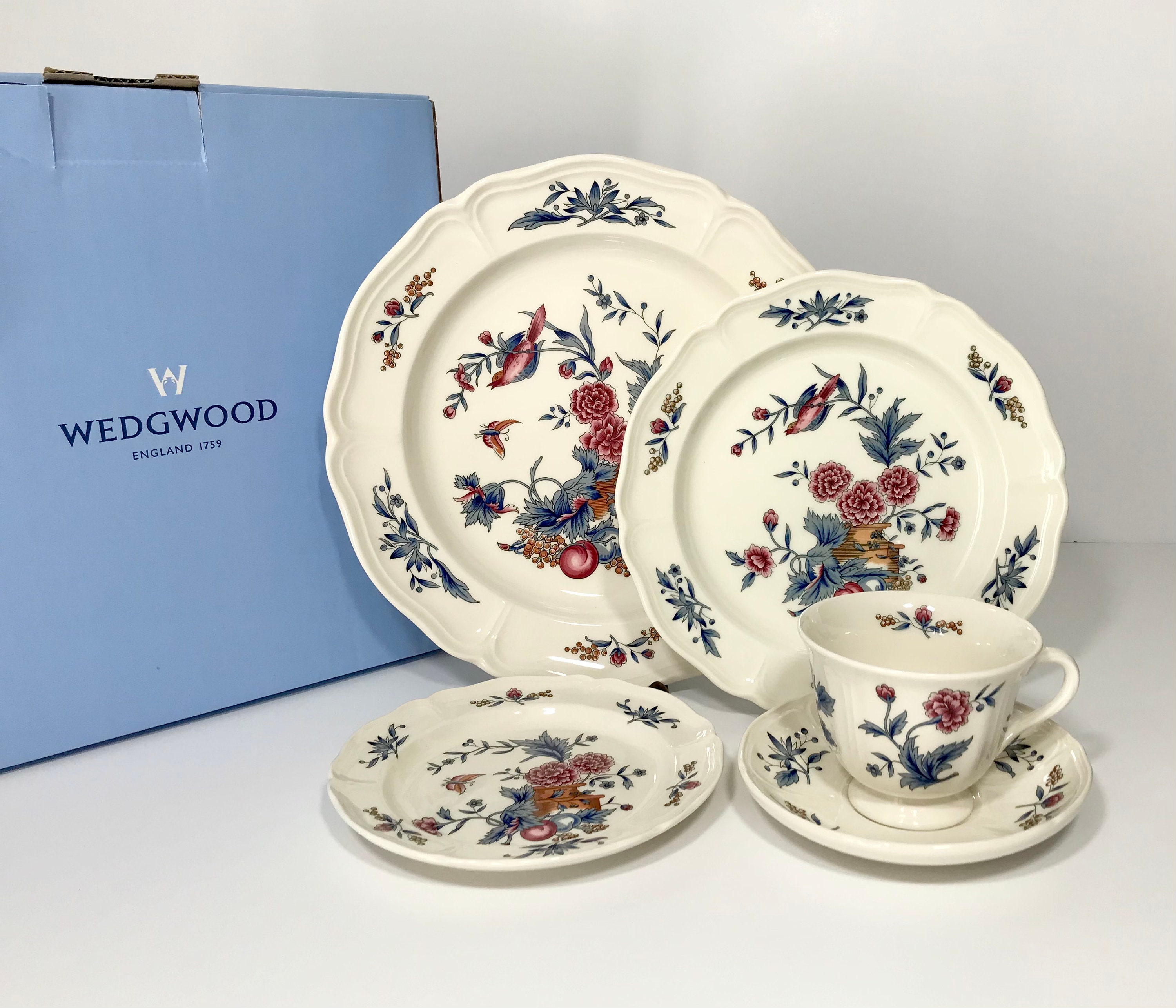 セール未使用WEDGWOOD ウィリアムズバーグ 人気のリボンC&S 未使用 