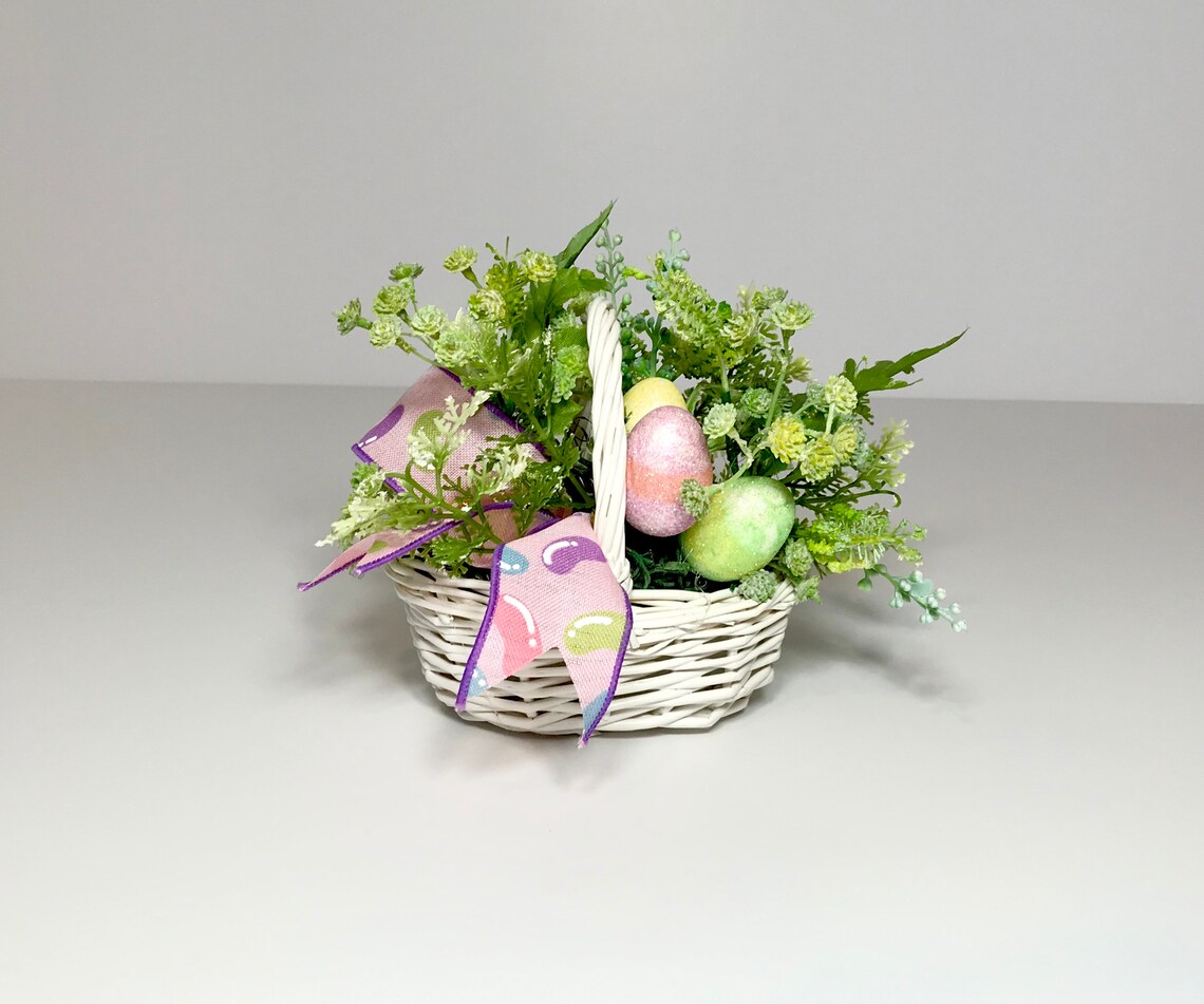 Small White Wicker Easter Basket Miniature Mini Novelty Etsy