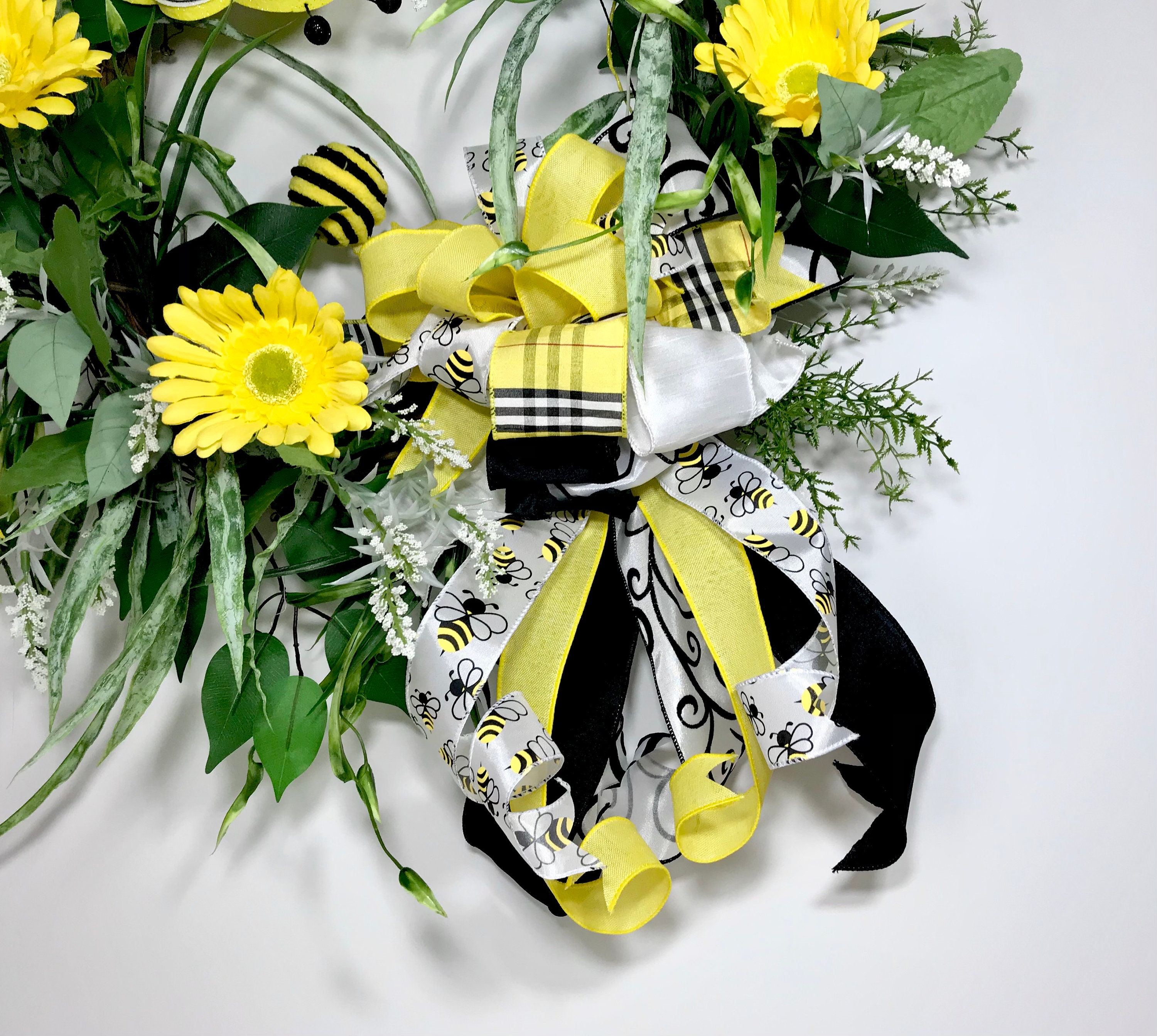 Large Bright Spring Summer Honey Bumble Bee Grapevine Door Wreath ...