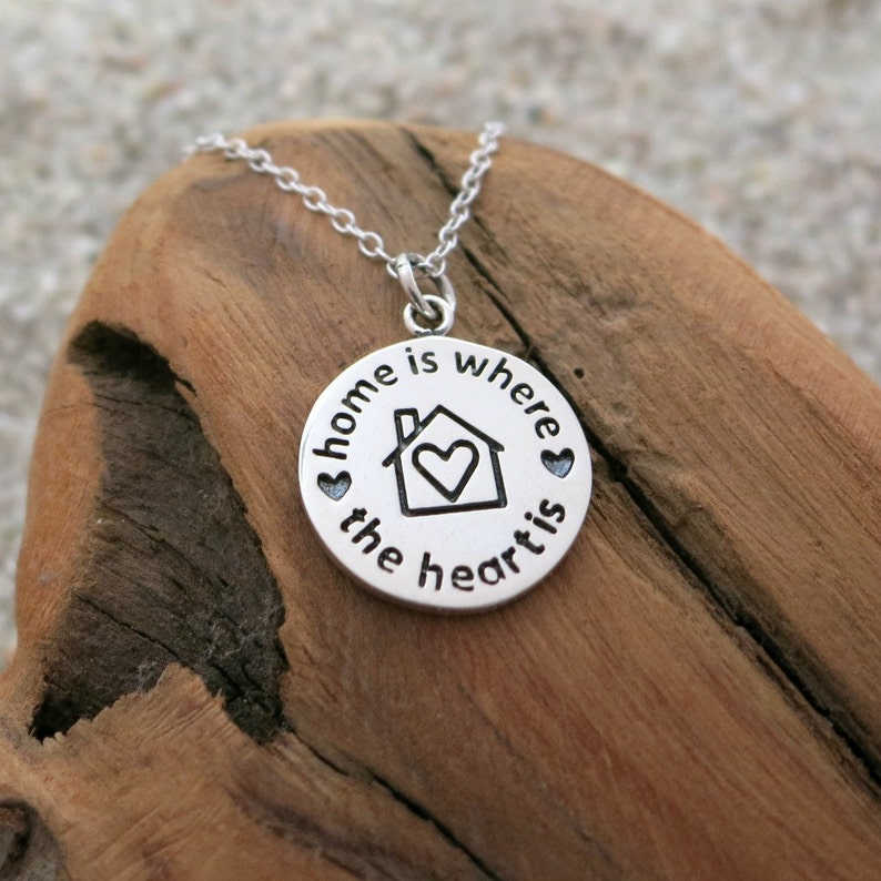 Home is where the heart is pendant Clearance