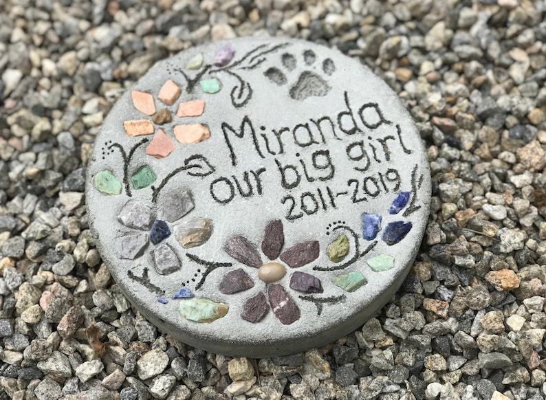 Memorial Stepping Stone, Personalized Garden Stone, Tulips, Memorial 302