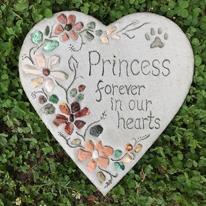 Personalized Pet Memorial Stone: Engraved Heart Concrete Garden Art