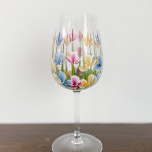 Hand painted Wildflower 16oz  Wine glasses with Stems. Makes a wonderful Mothers Day, Housewarming, Birthday, Teachers Gift