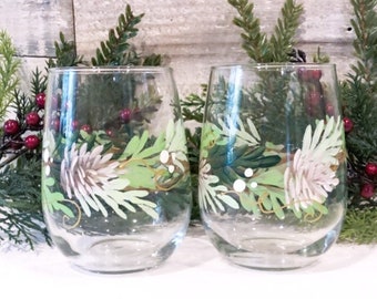 Pinecone Wreath Holiday Christmas Stemless wine glass tumbler, hand painted 17oz. custom wine glass gift for friends and family