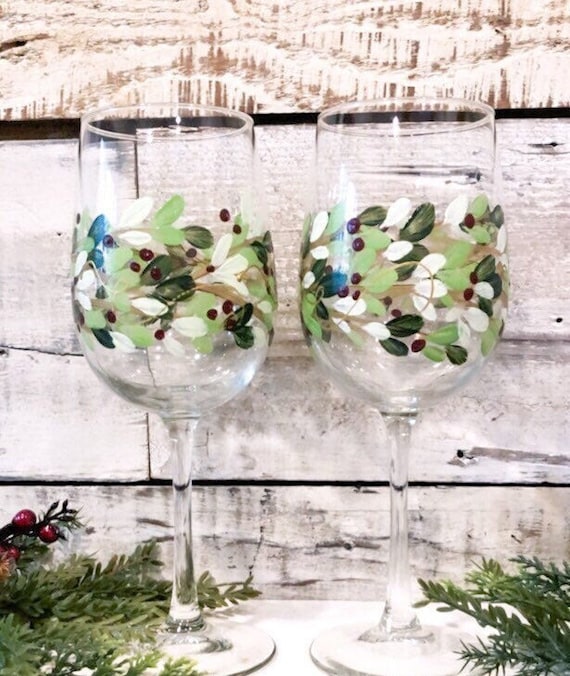Boxwood Wreath Christmas Holiday Stemmed Wine Glass, Hand Painted 16oz.  Custom Wine Glass Tumbler for Holiday Entertaining - Etsy