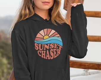 Sunset Chaser Hoodie Women's Sweatshirt Beach Hoodie Retro Sunset Hoodie Cute Beach Sweatshirt Oversized Sweatshirt Trendy Hoodie
