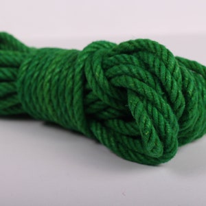 Emerald Hemp Bondage Rope for Shibari / Kinbaku