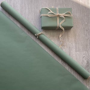 Geschenkpapier *Salbei* Recyclebar Eco Extra Breit 75 cm 1/2/5/10 mtr + optional Juteband. Geburtstag, Muttertag, Weihnachten