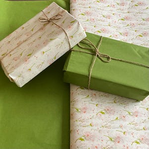 Gemusterte Seidenpapier Blühende Felder Rosa Floral & Klar Grün Mischpackung Luxus Bettwäsche Eco Geschenkverpackung recycelbar Basteln, Körbe Verpackung